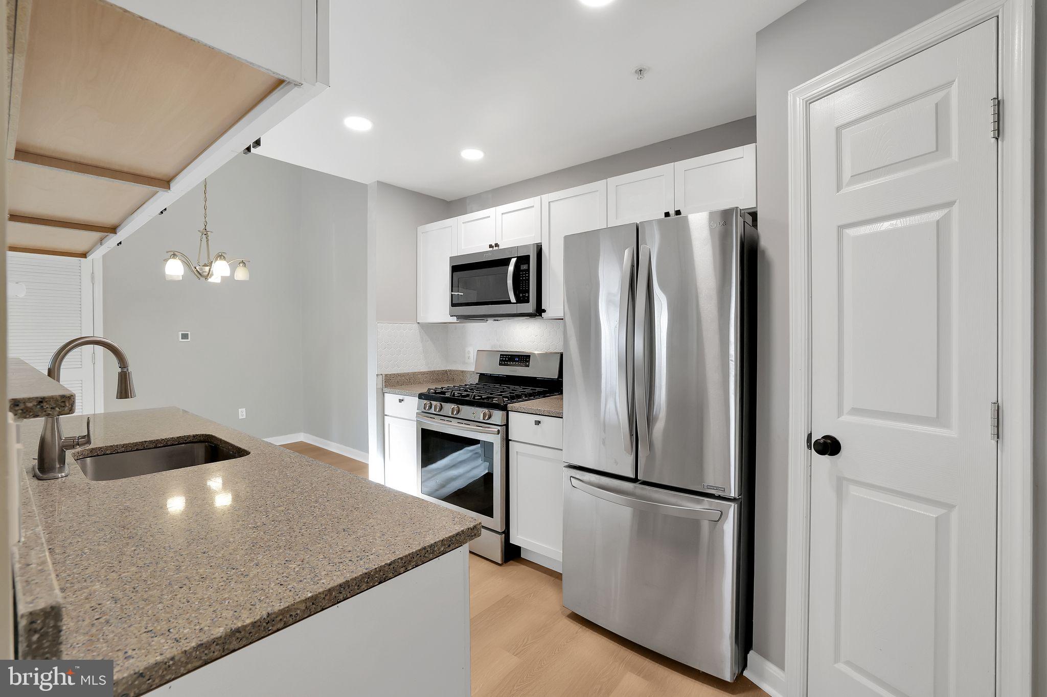 46608 Drysdale Ter #300