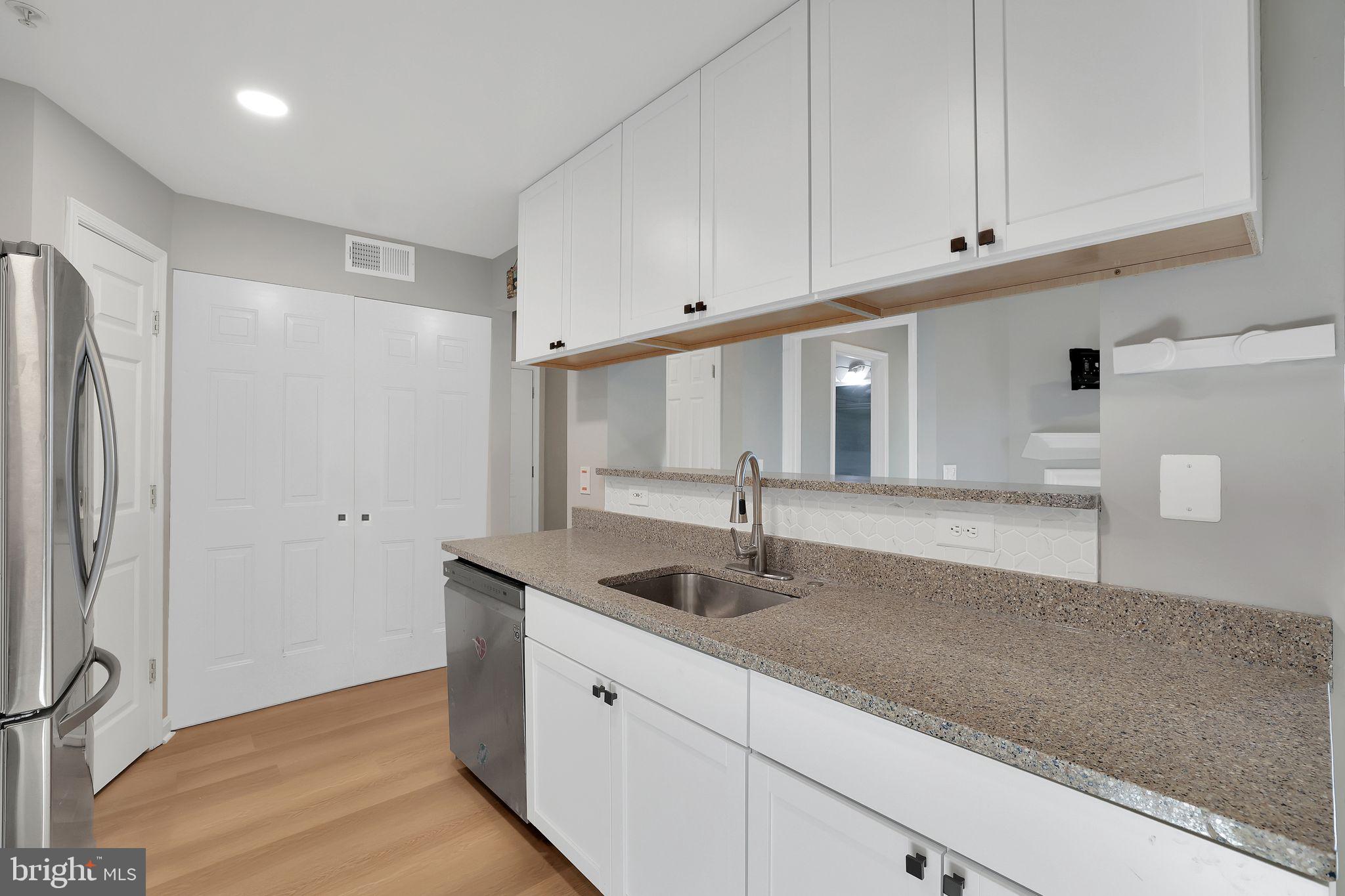 46608 Drysdale Ter #300