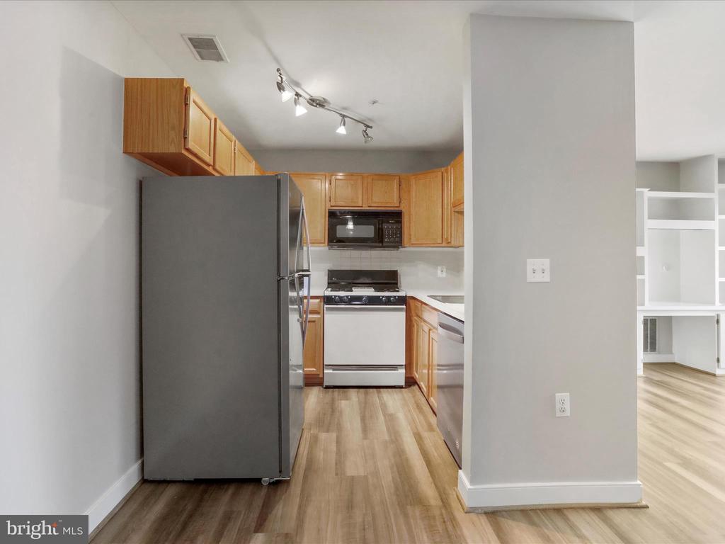 623 Constellation Sq SE #B