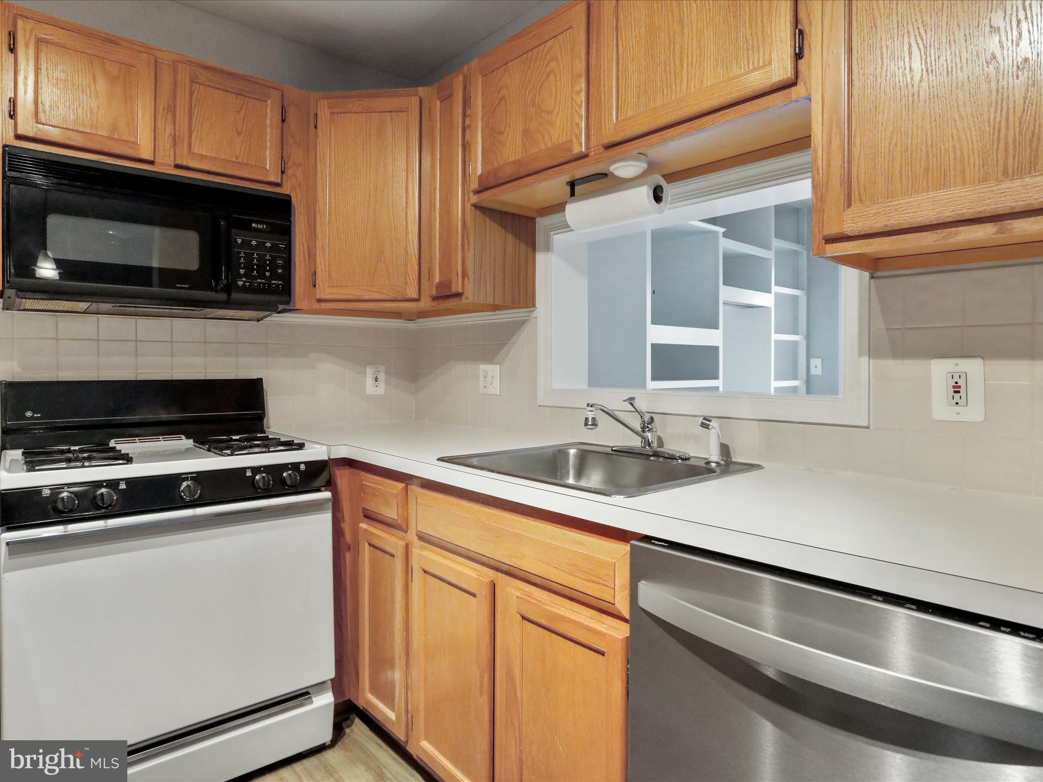 623 Constellation Sq SE #B