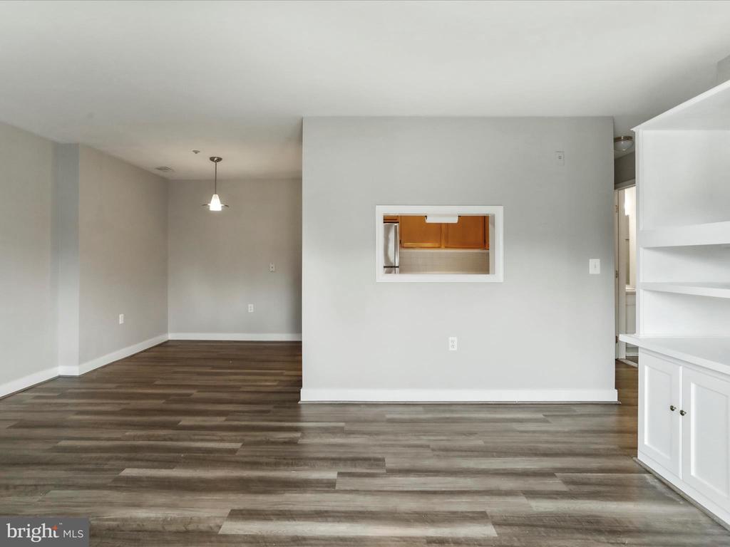 623 Constellation Sq SE #B