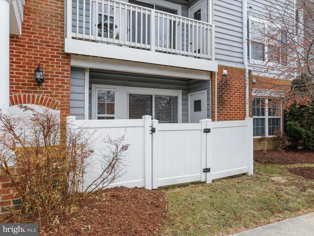 623 Constellation Sq SE #B