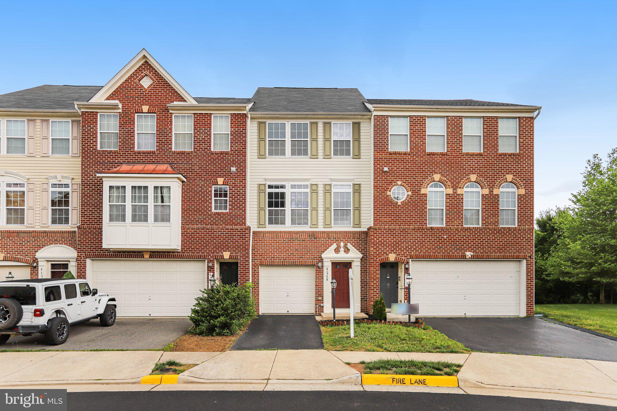 41758 CYNTHIA TERRACE