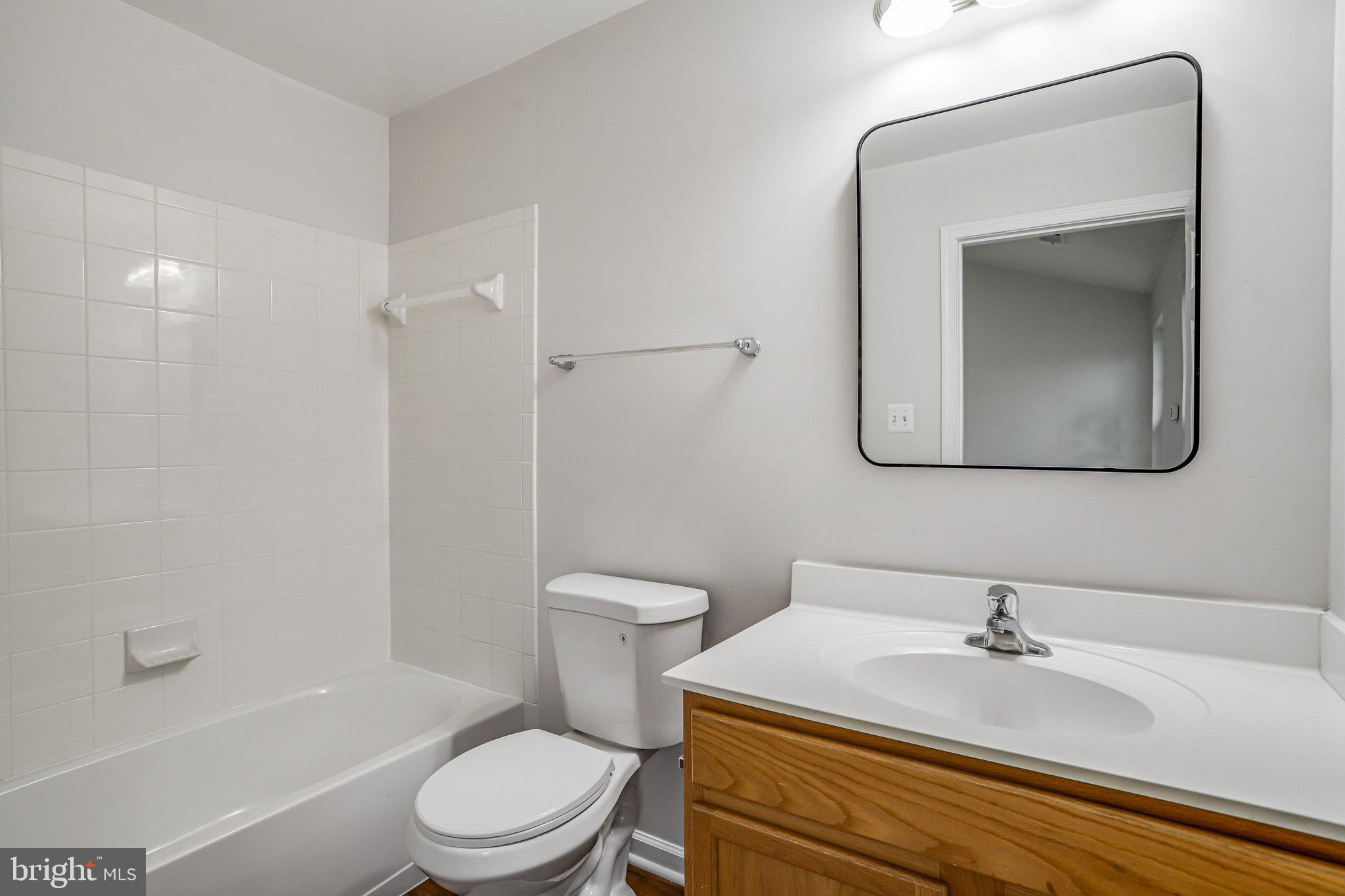 41758 CYNTHIA TERRACE