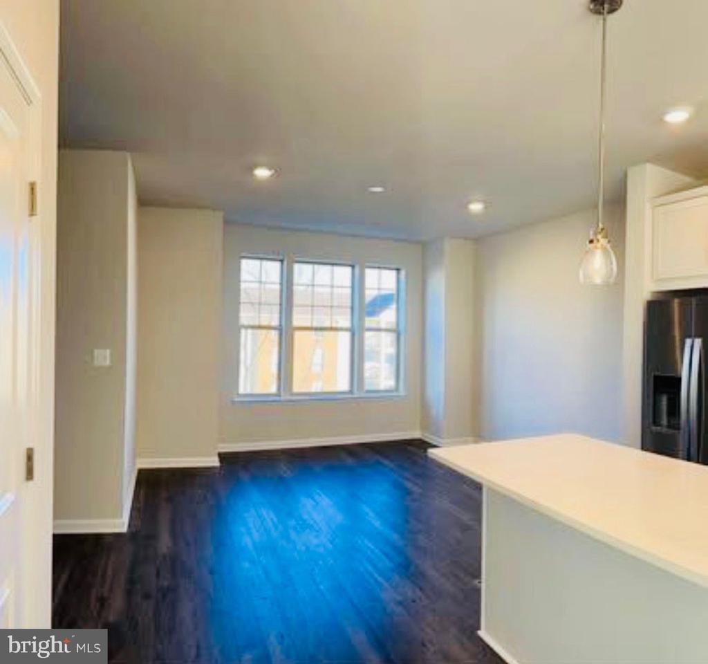 9361 BARNES LOOP