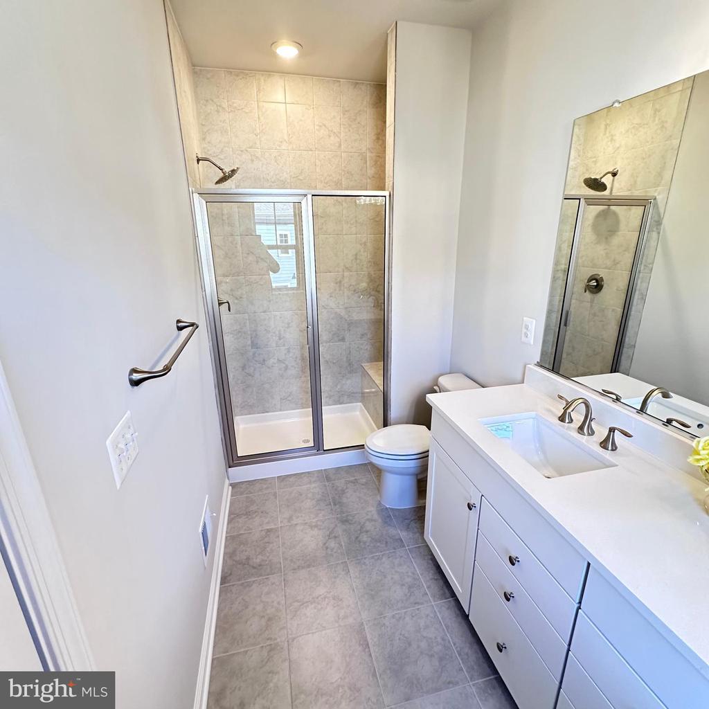 9361 BARNES LOOP
