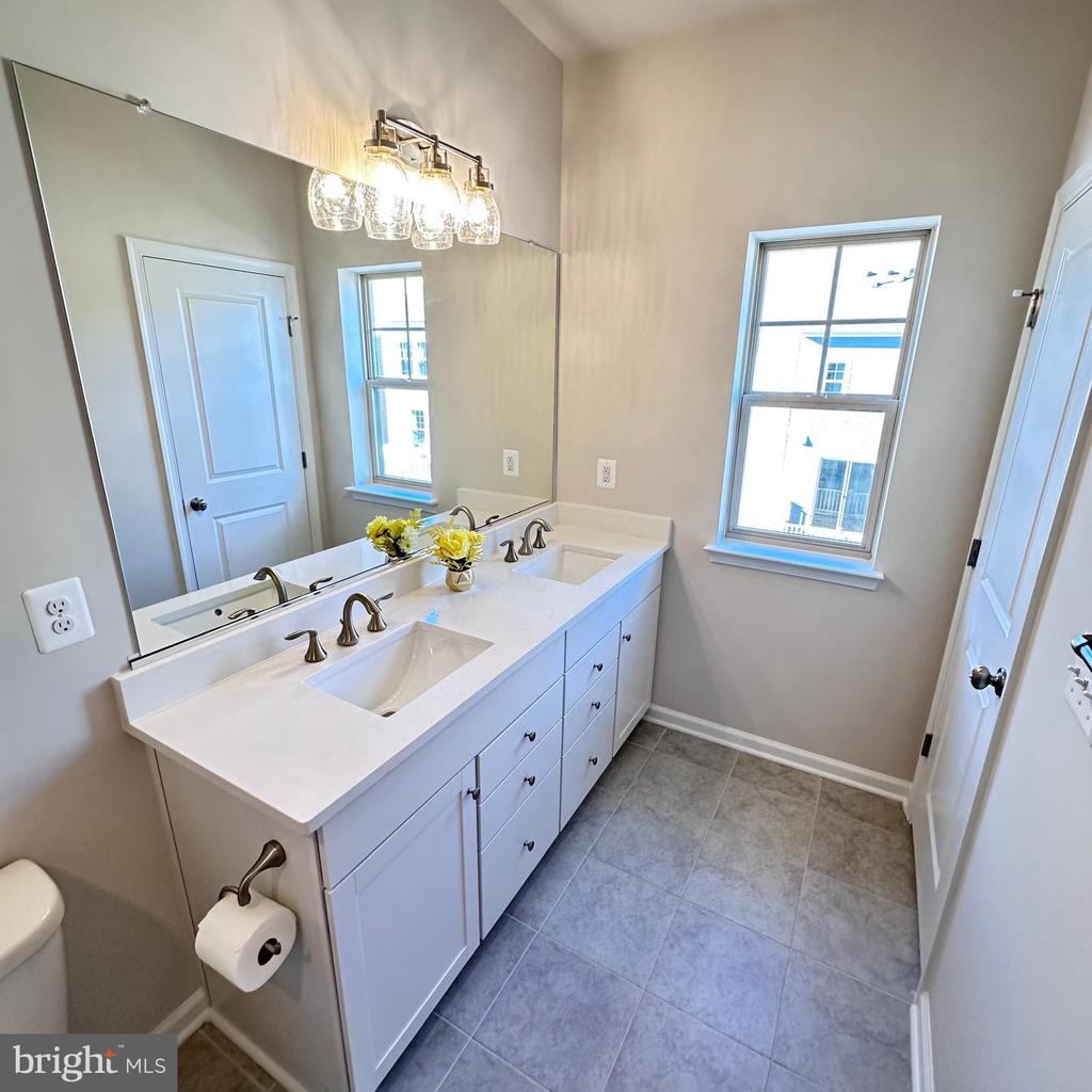 9361 BARNES LOOP