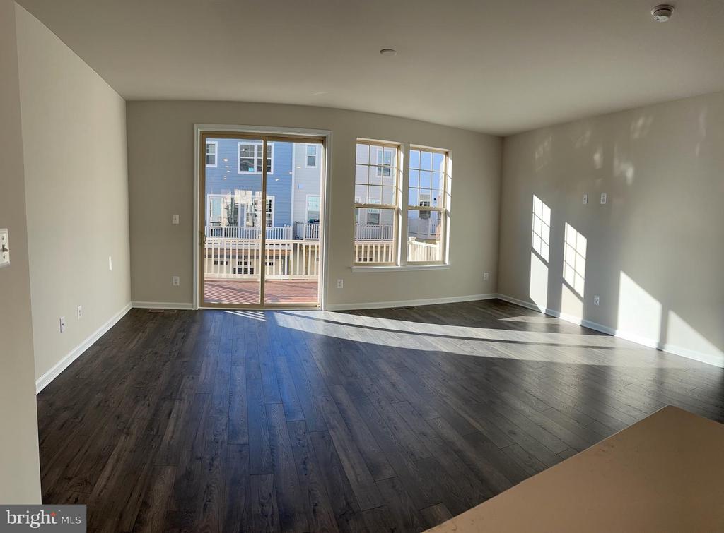 9361 BARNES LOOP