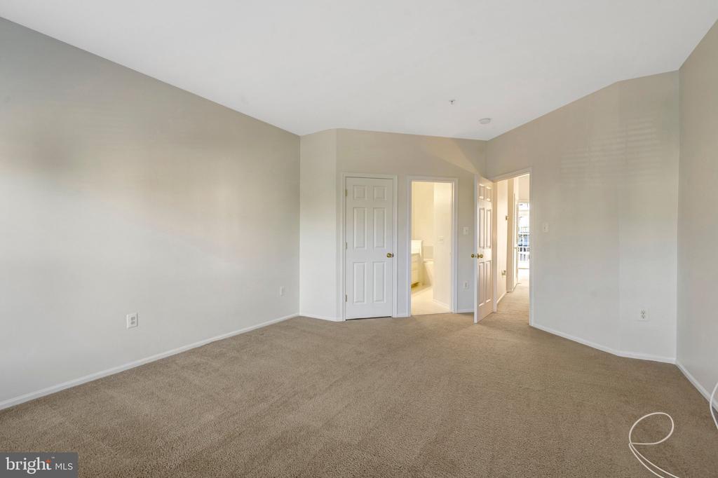 9544 WALKER WAY
