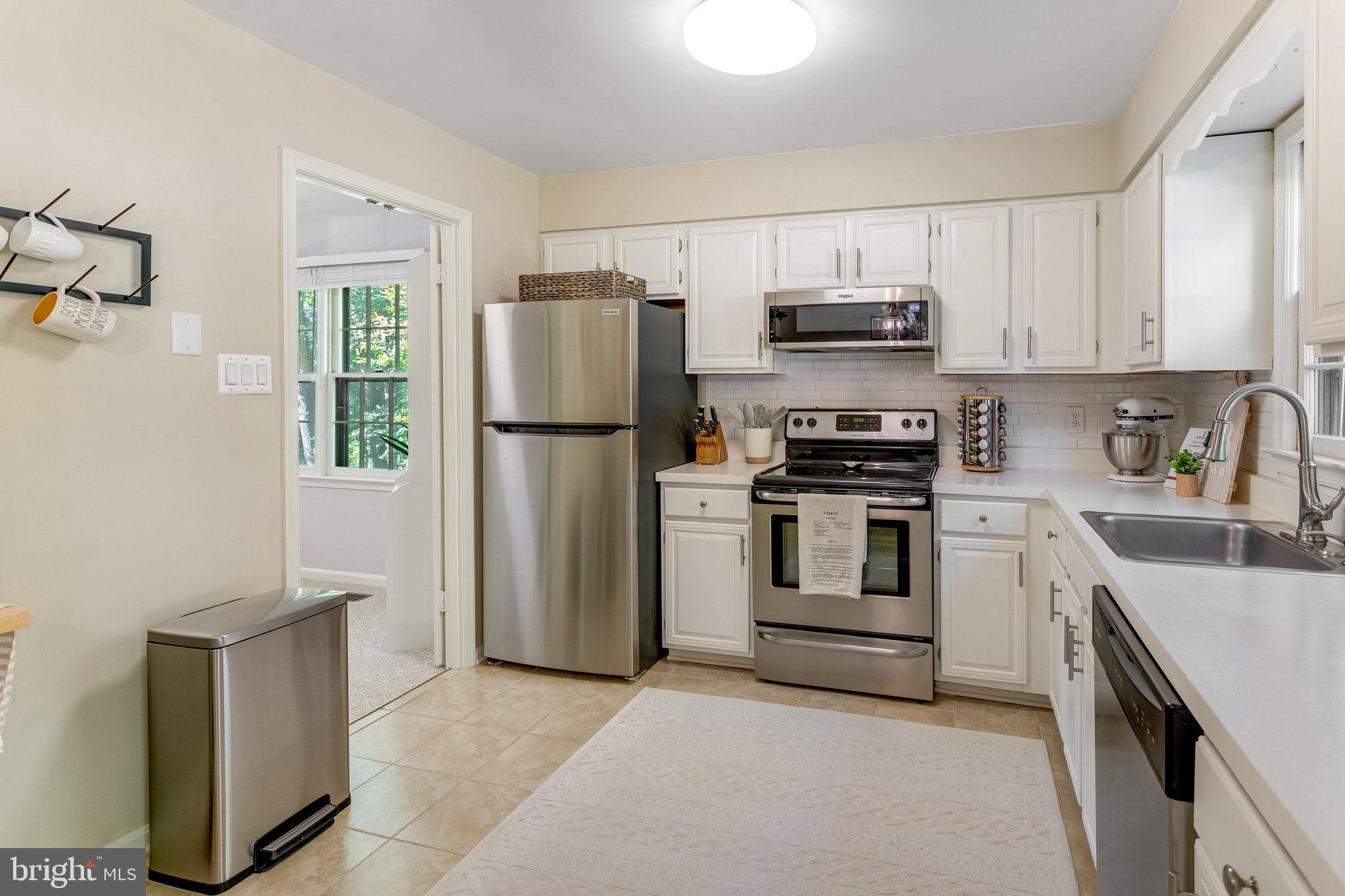 11324 Cromwell COURT