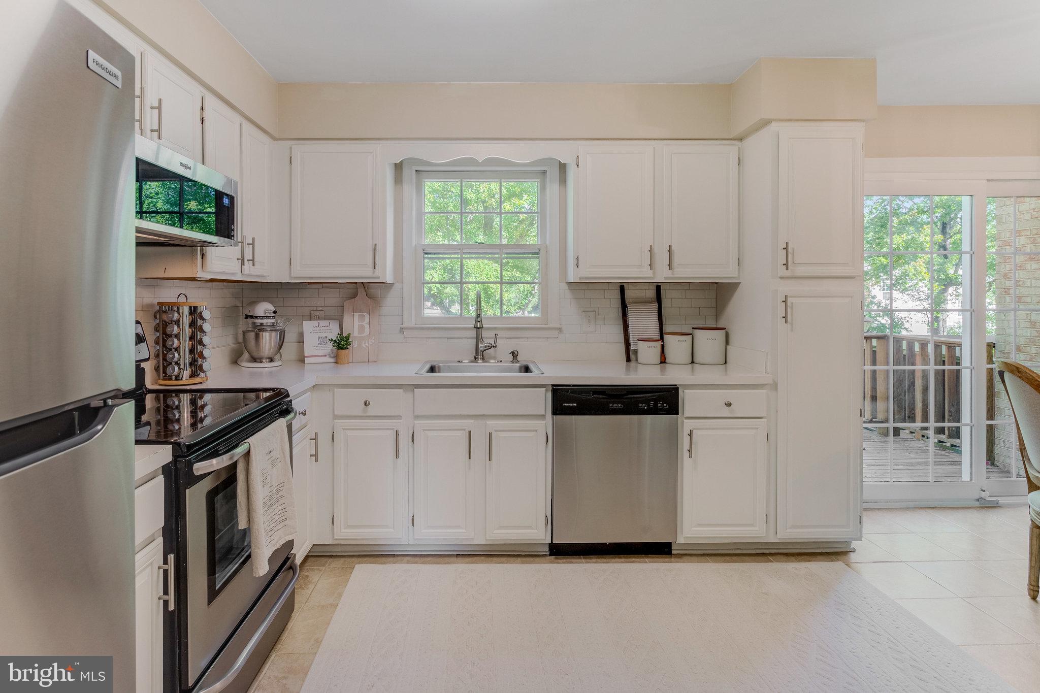 11324 Cromwell COURT