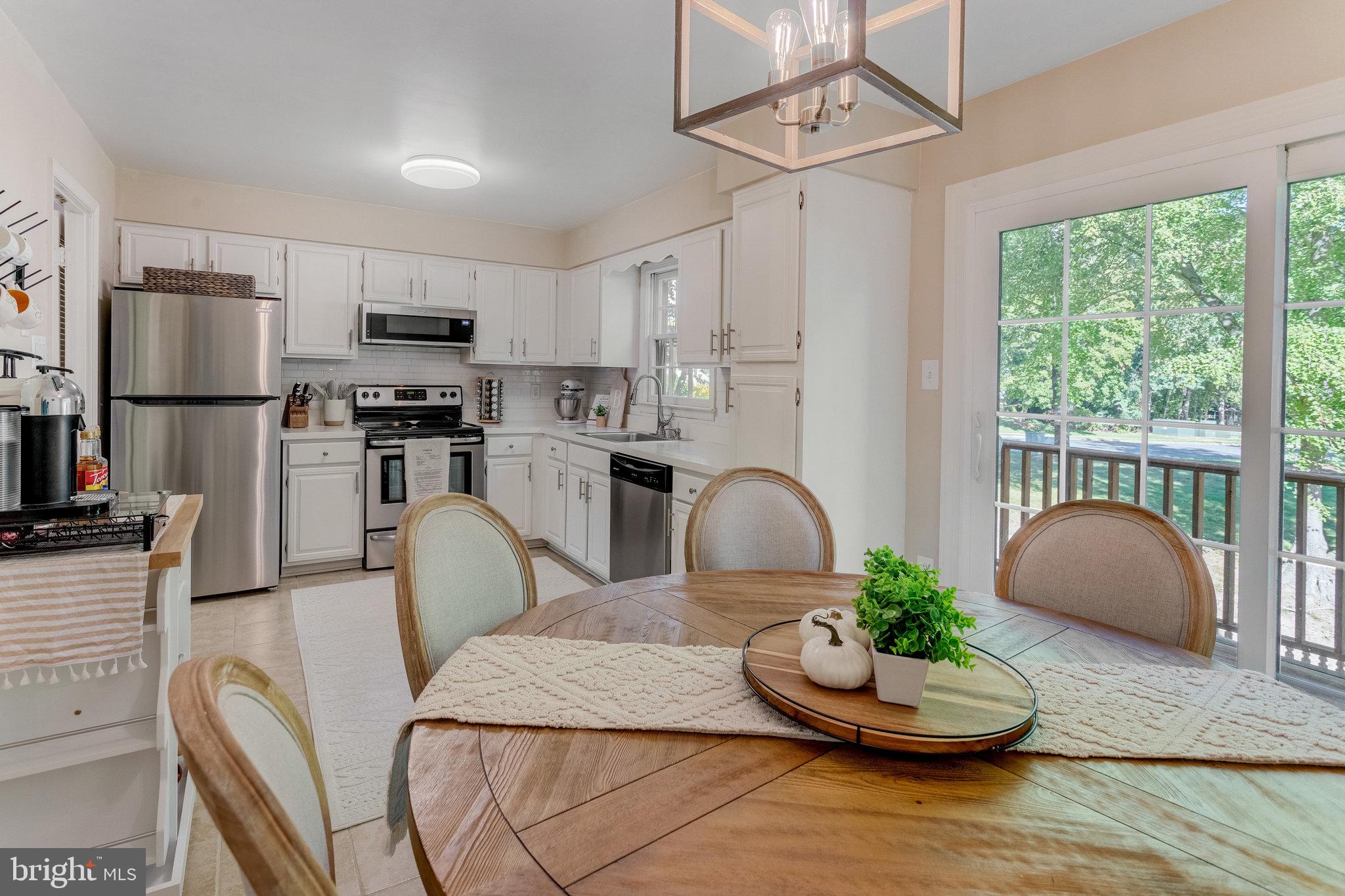 11324 Cromwell COURT