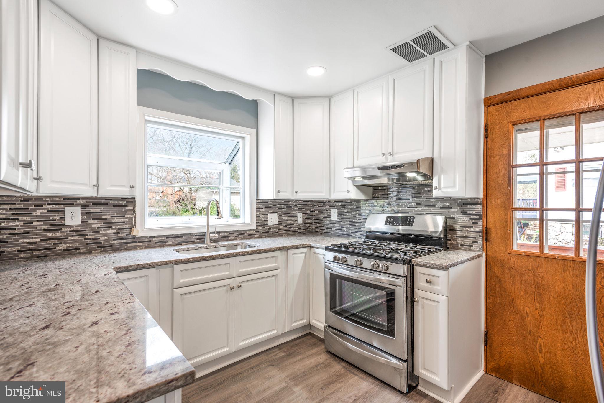 14027 Grayson Rd