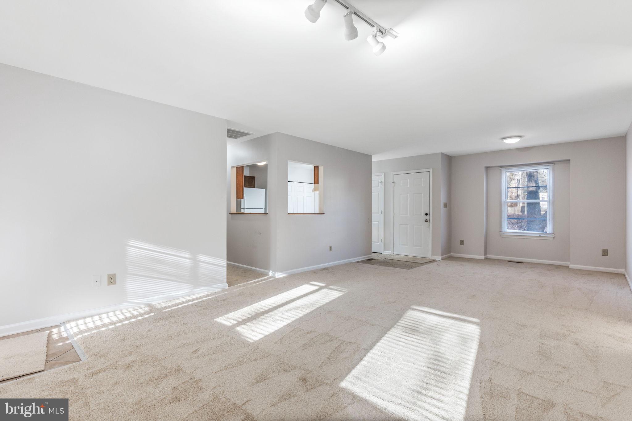 10801 Crestwood Dr