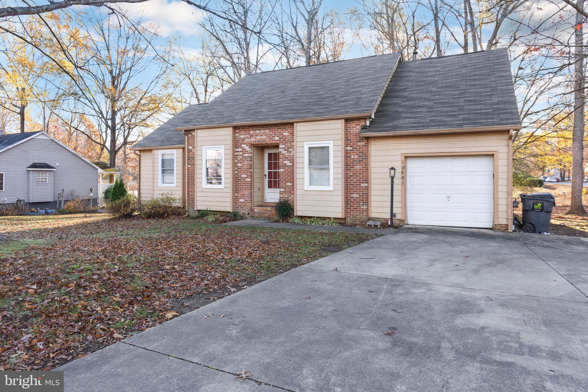 10801 Crestwood Dr