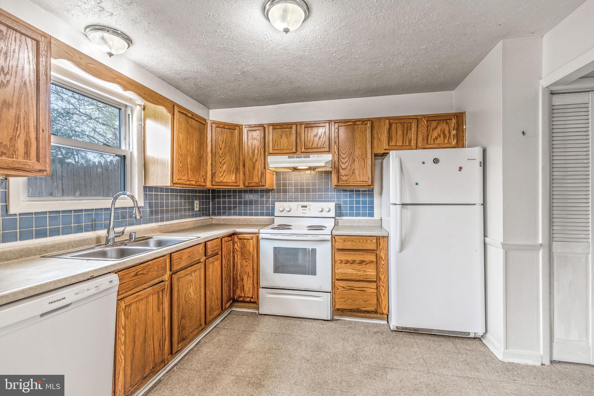 728 Sledgehammer Dr