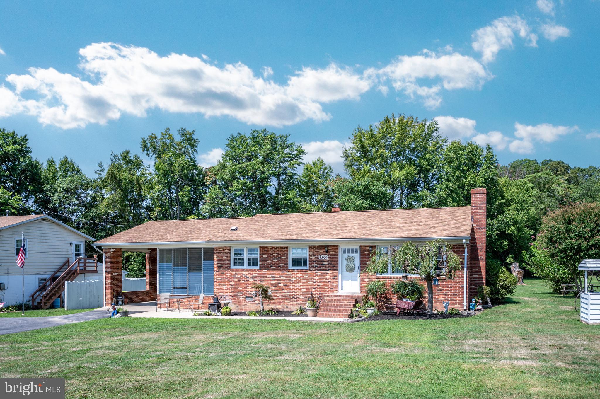 103 Camp Selden Rd