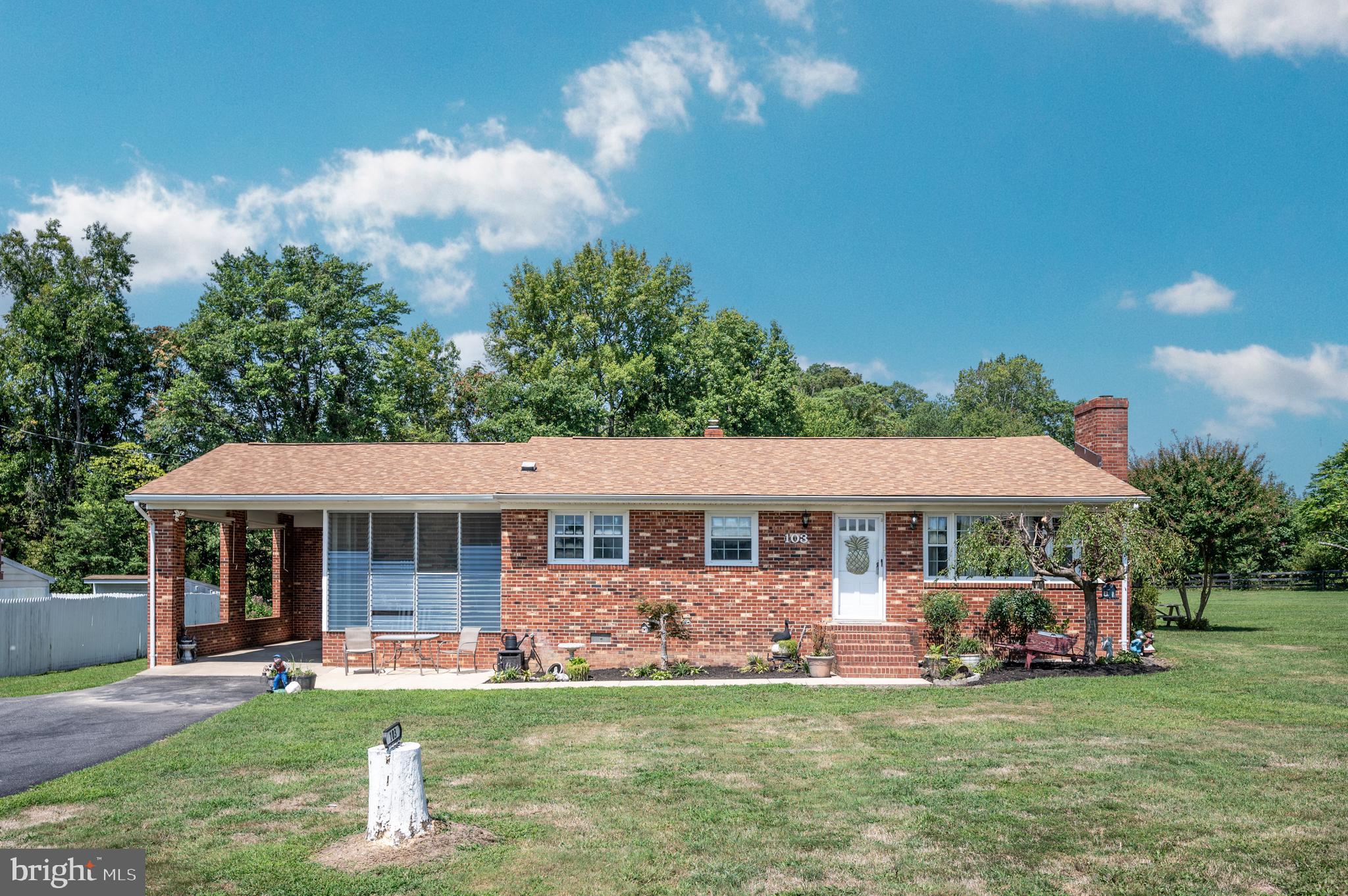 103 Camp Selden Rd