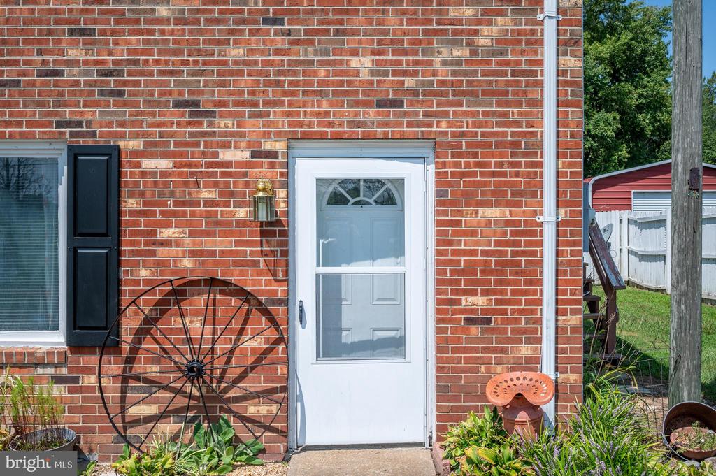 103 Camp Selden Rd
