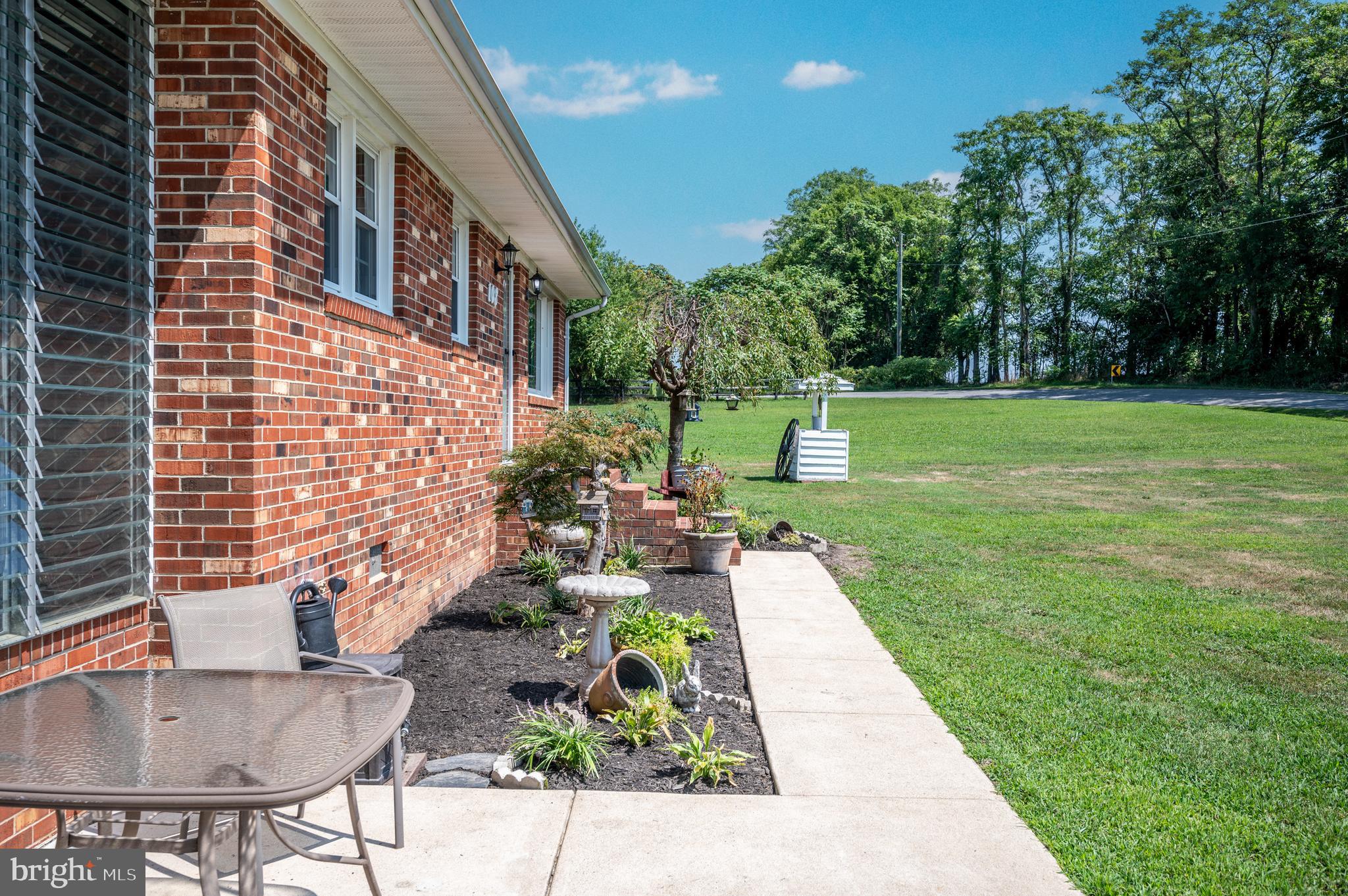 103 Camp Selden Rd