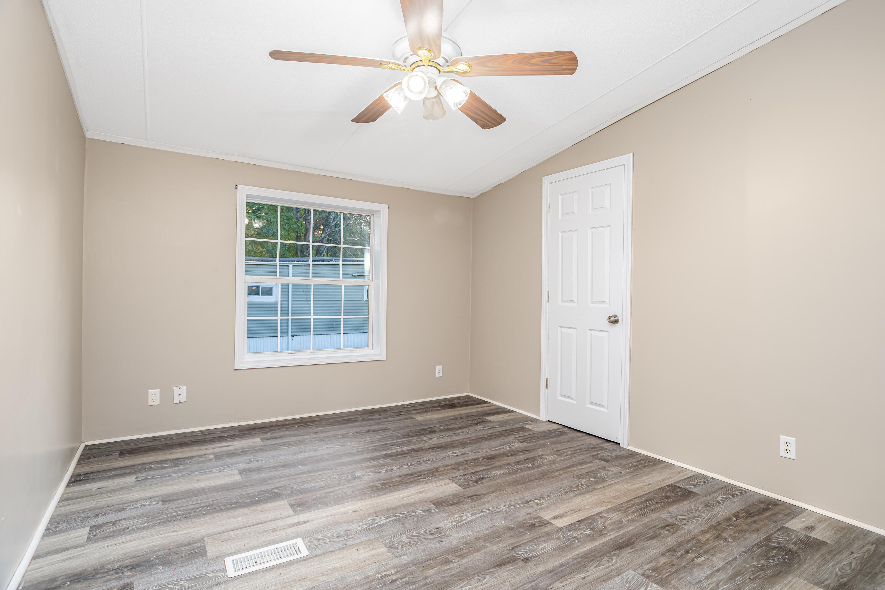 35 Marshwood Drive