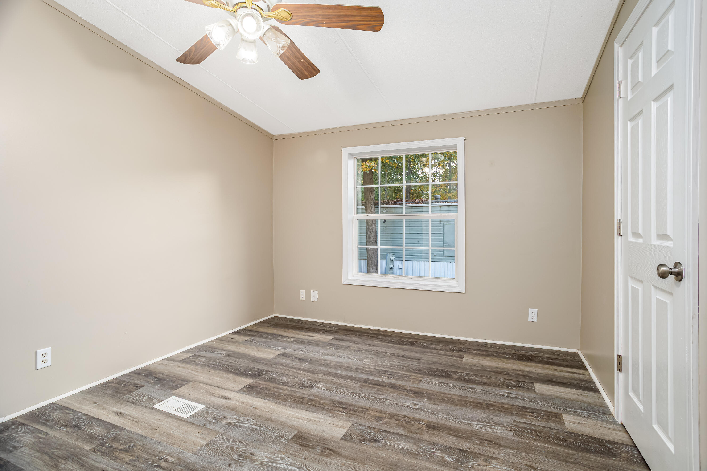 35 Marshwood Drive