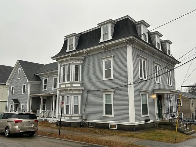 313 Bridge Street Unit: 3