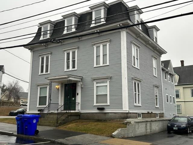 313 Bridge Street Unit: 3