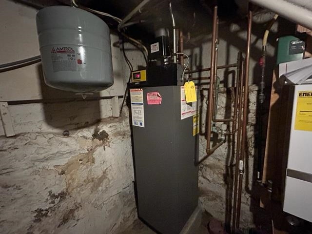 313 Bridge Street Unit: 3