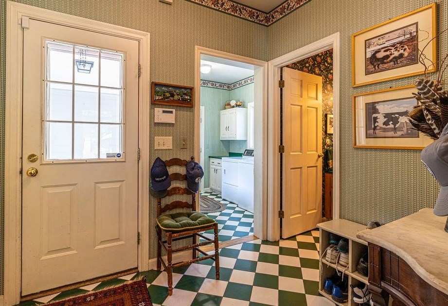 123 Old Henniker Road