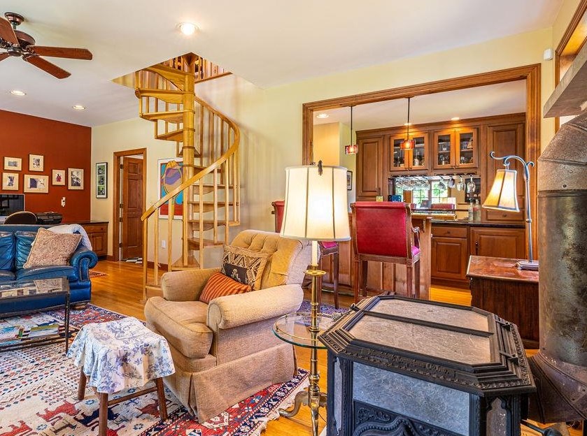 123 Old Henniker Road