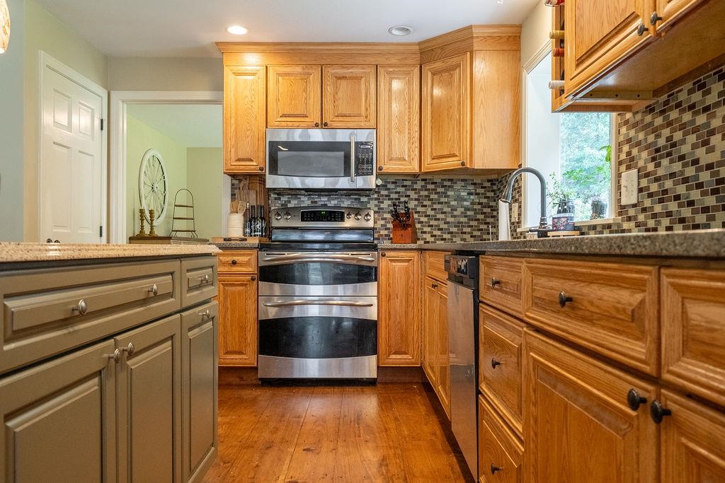 121 Baboosic Lake Road