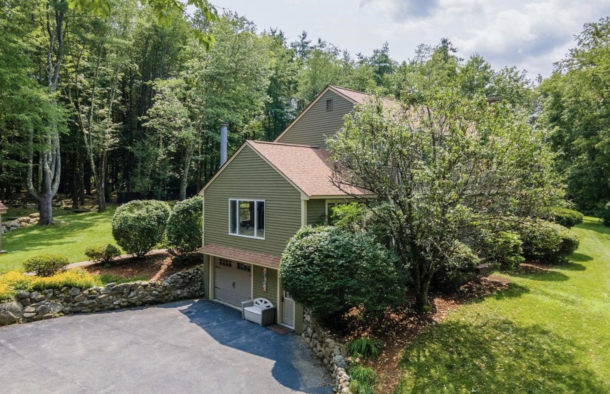 121 Baboosic Lake Road