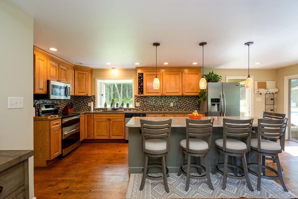 121 Baboosic Lake Road