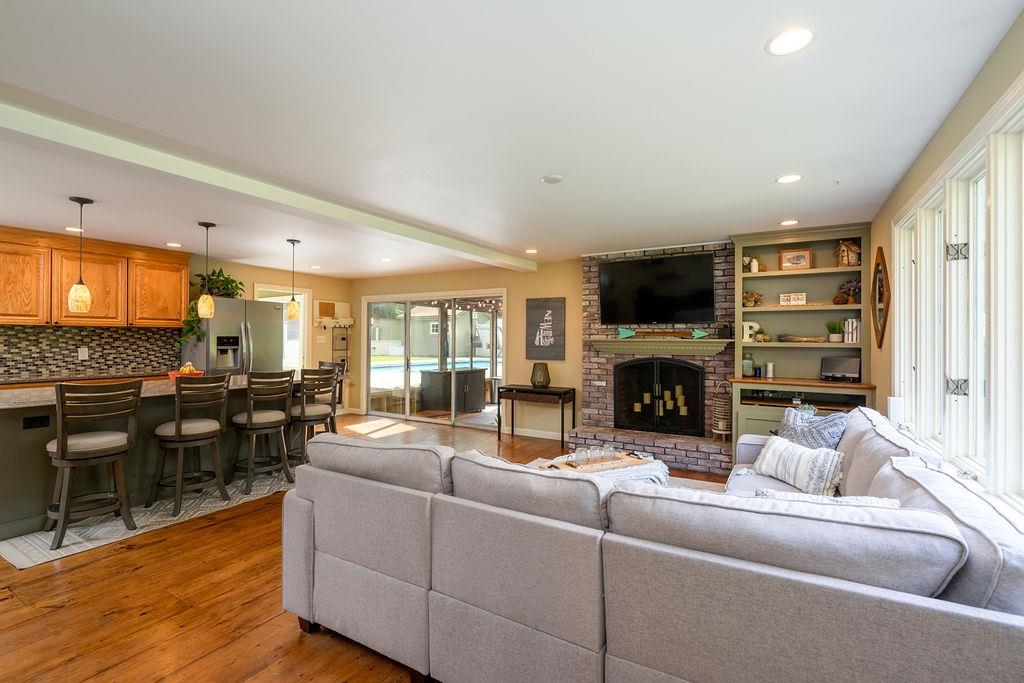 121 Baboosic Lake Road