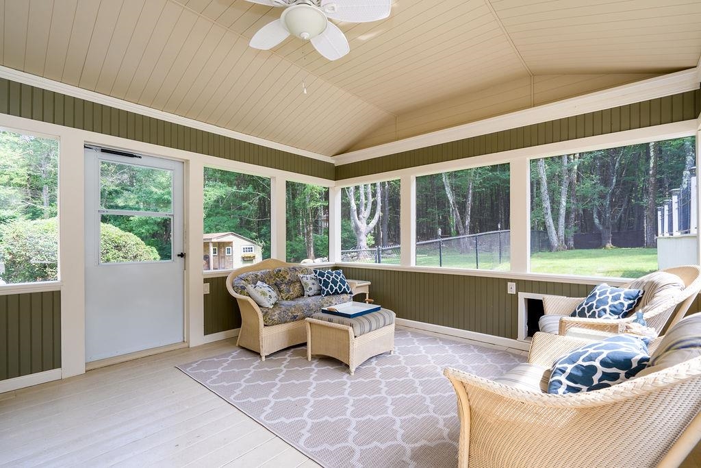 121 Baboosic Lake Road