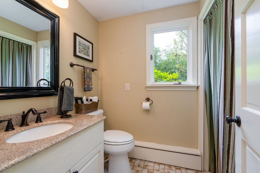 121 Baboosic Lake Road