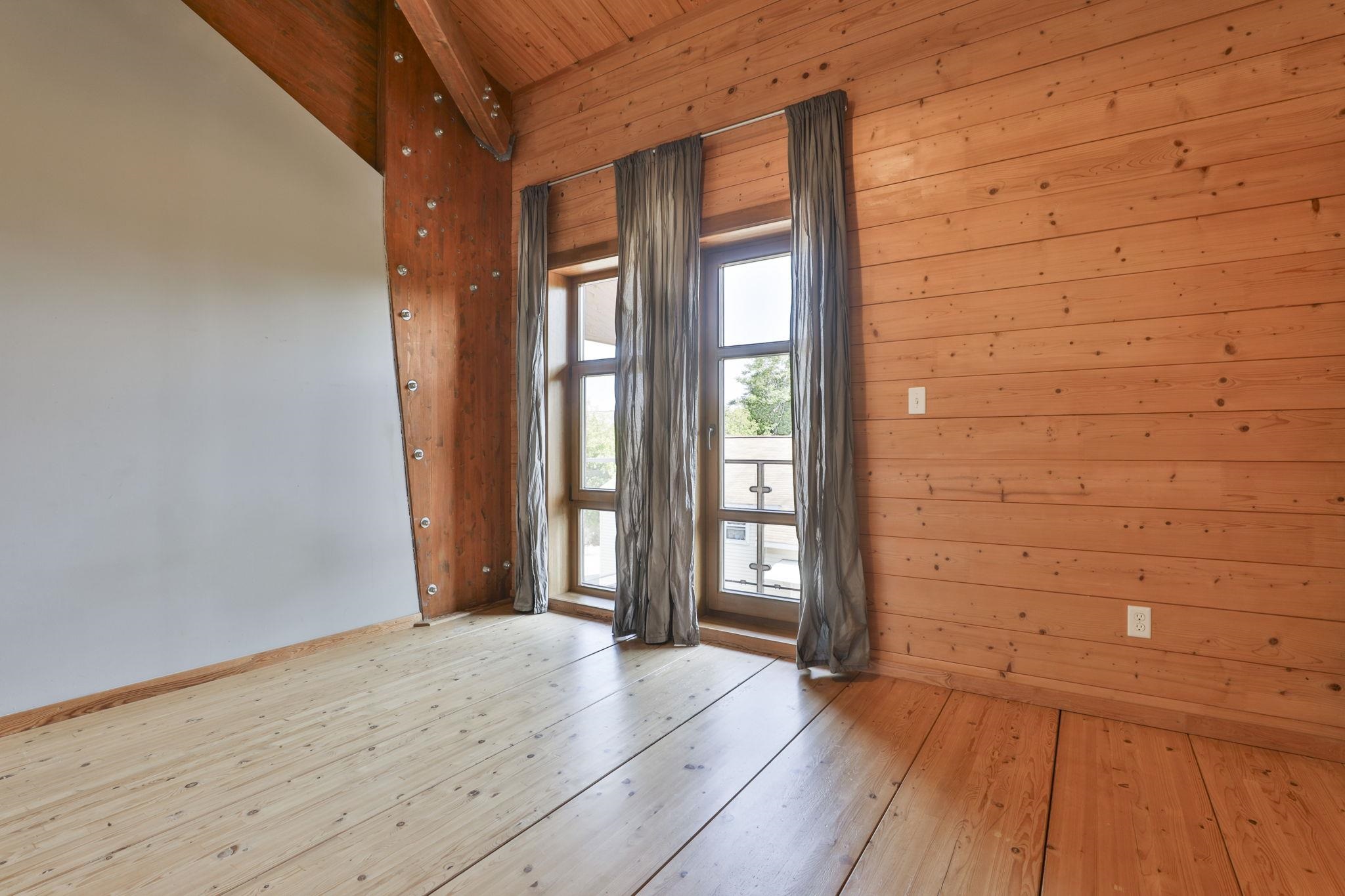 23 Vernon Street Unit: 1