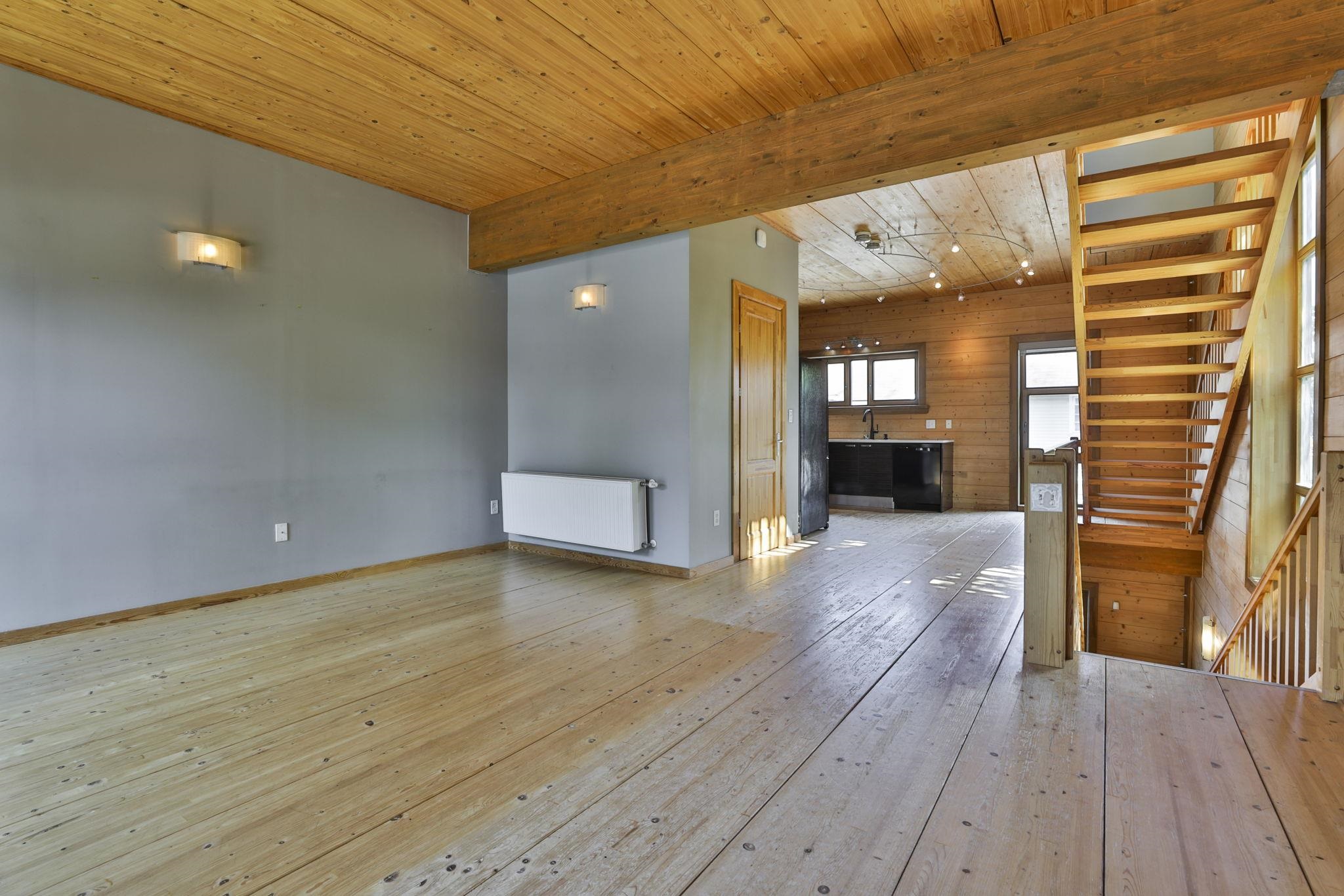 23 Vernon Street Unit: 1