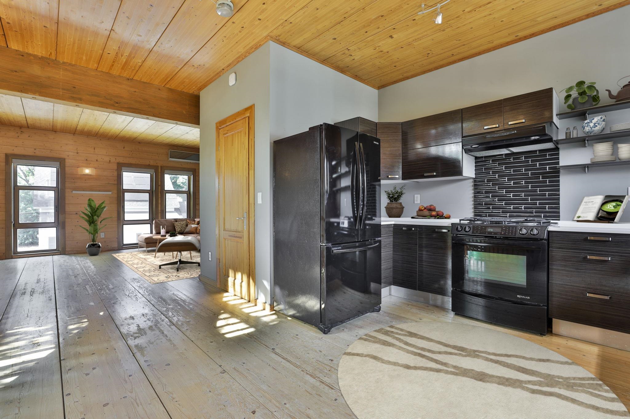 23 Vernon Street Unit: 1