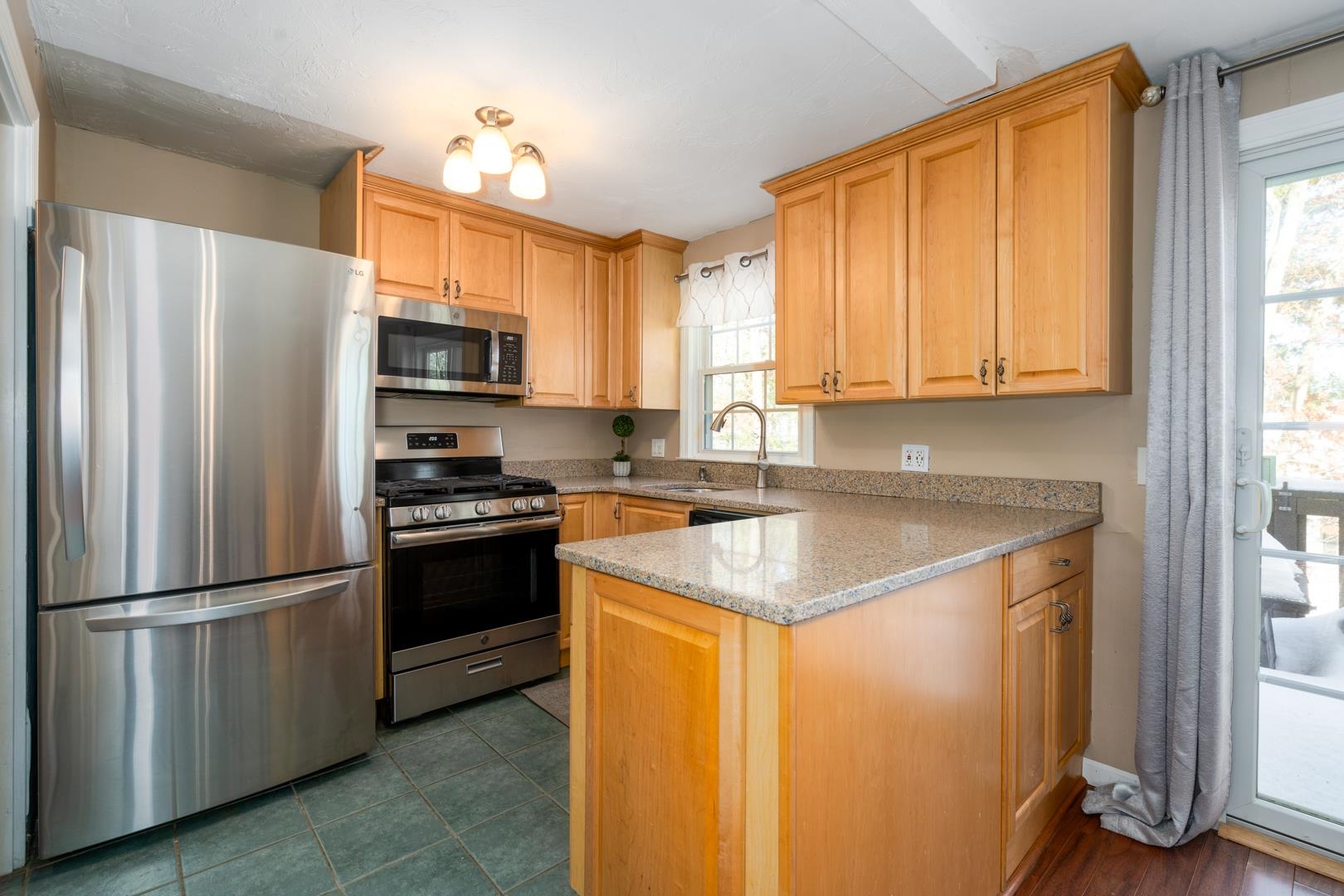 135 Cannongate III Road Unit: 3