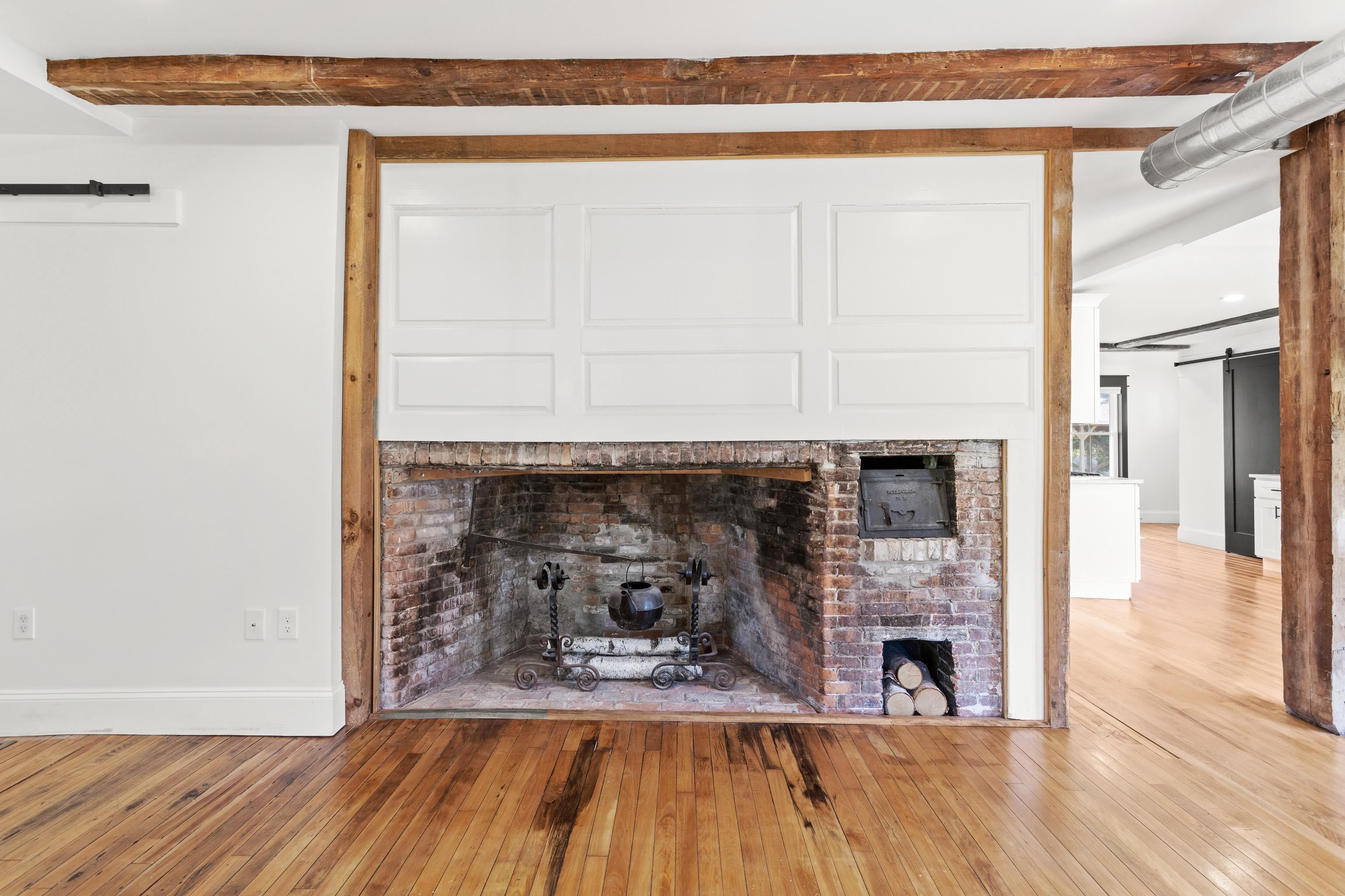 107 Ponemah Road Unit: 1A
