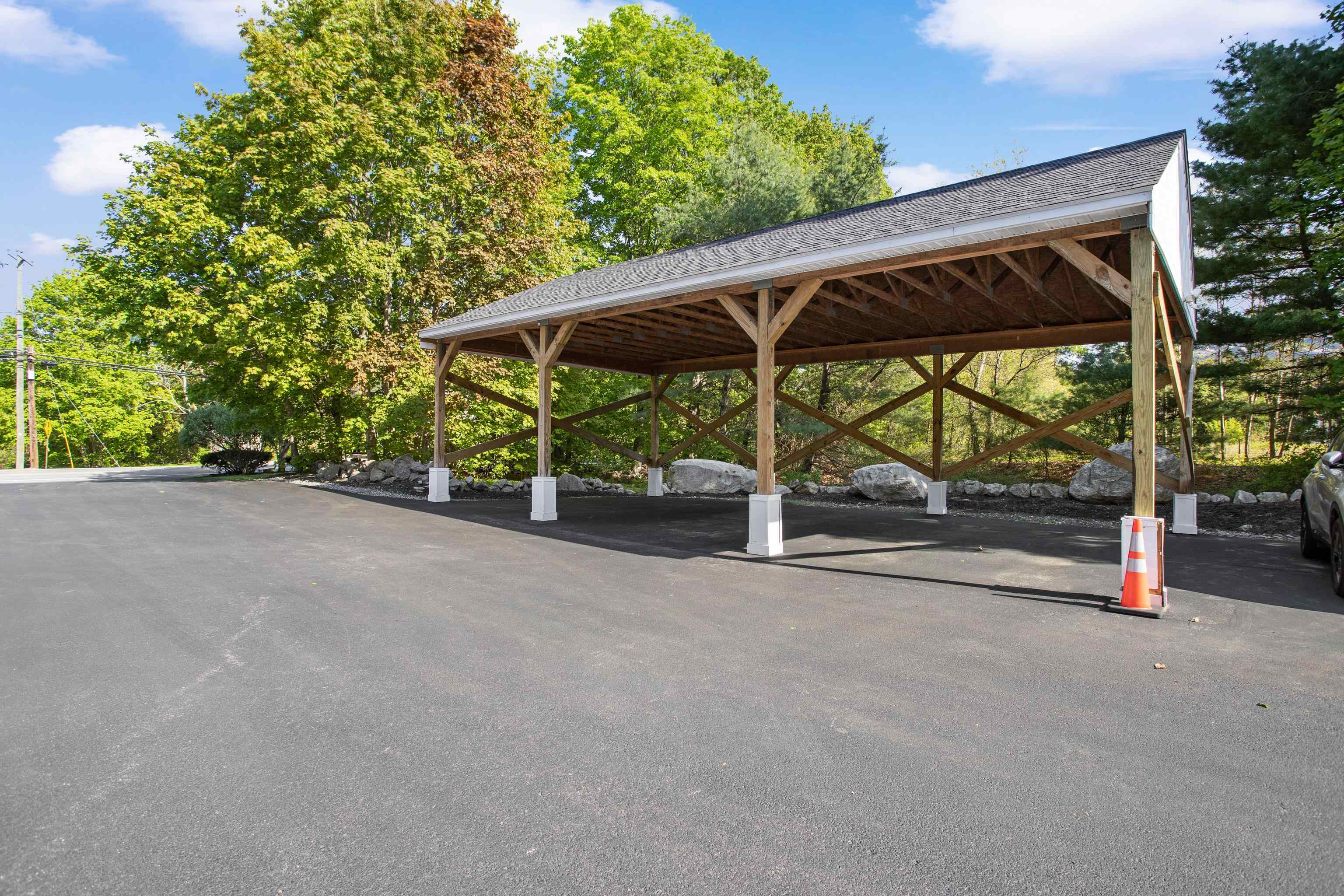 107 Ponemah Road Unit: 1A