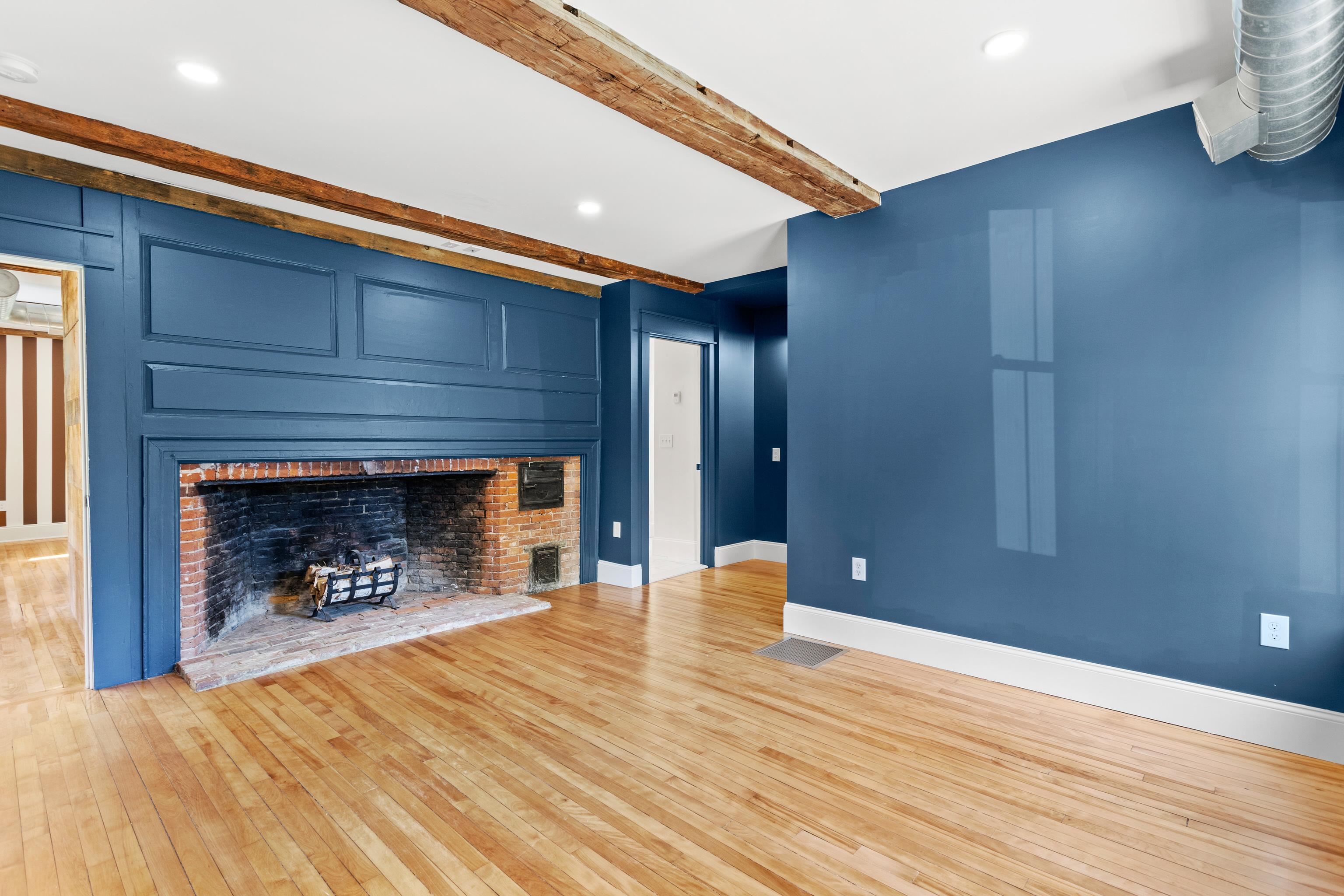107 Ponemah Road Unit: 1A