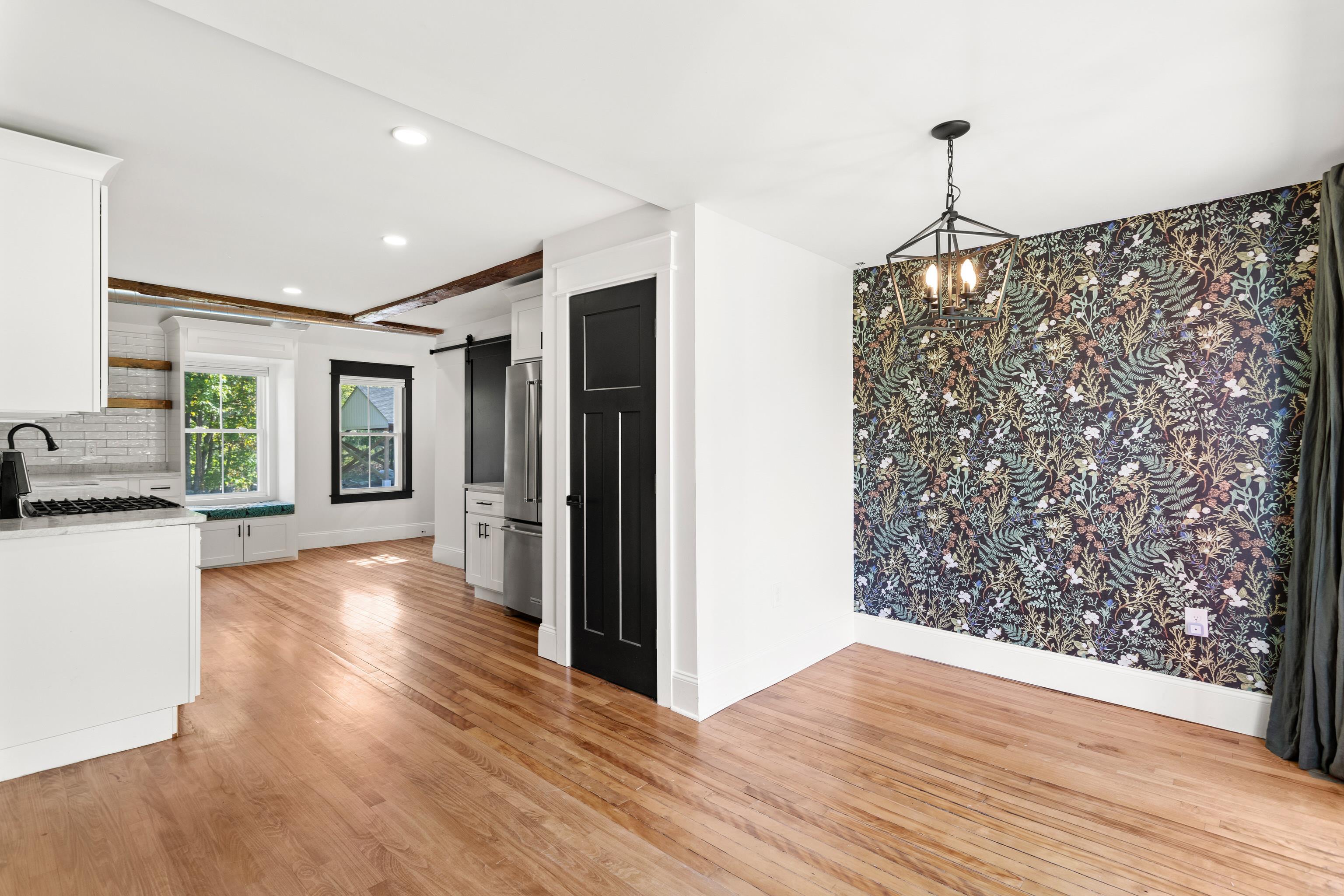 107 Ponemah Road Unit: 1A