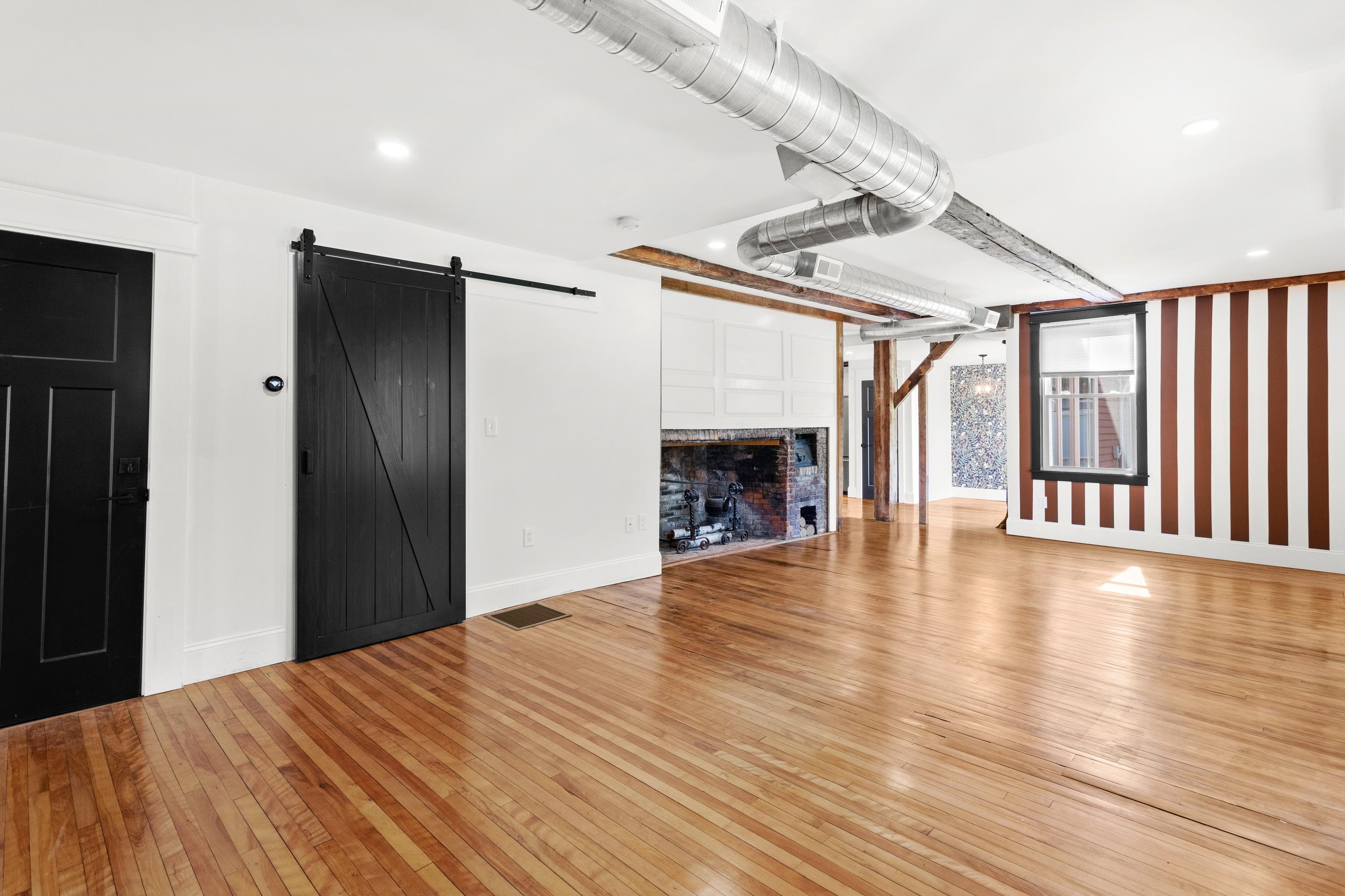 107 Ponemah Road Unit: 1A