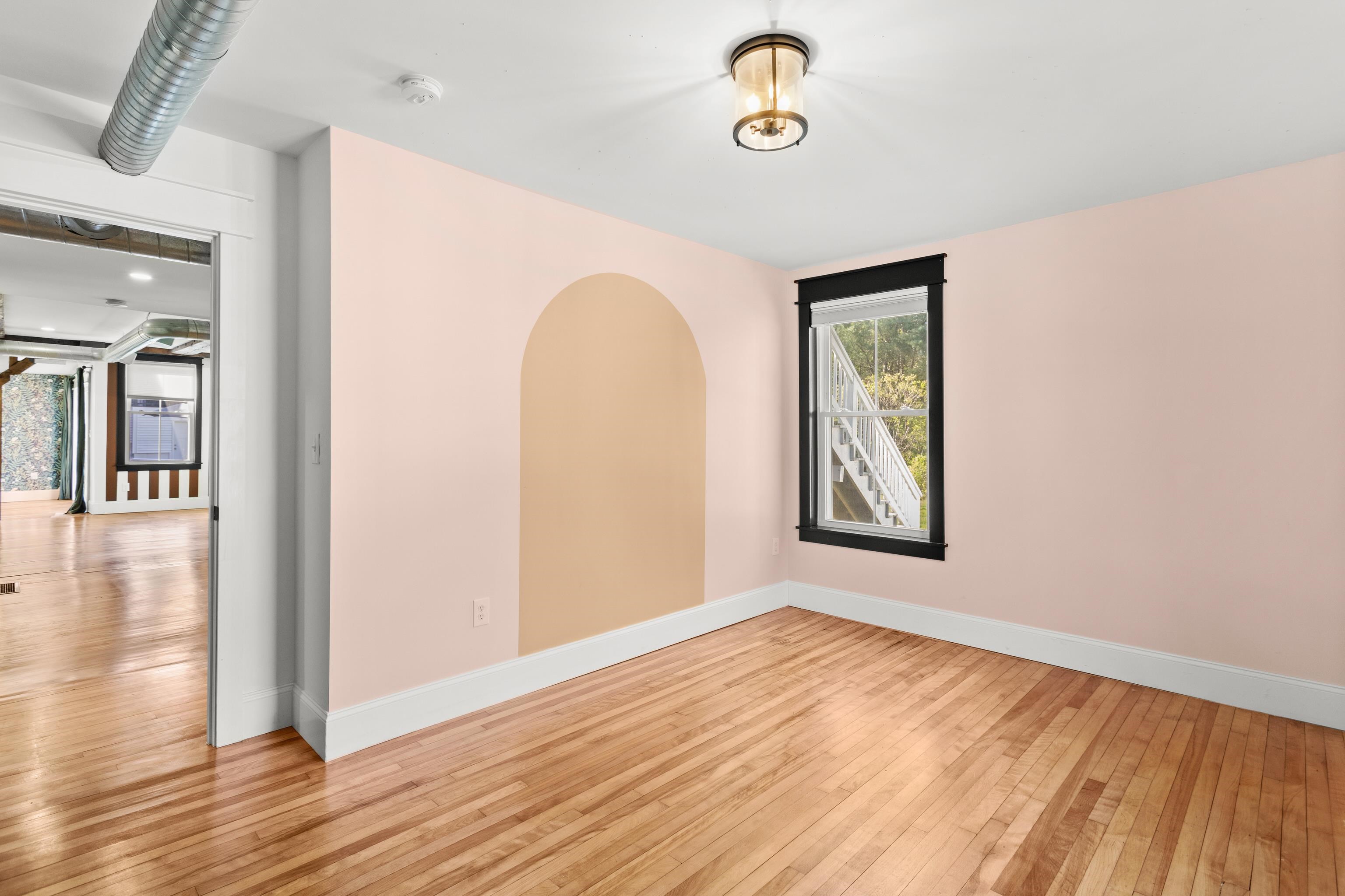 107 Ponemah Road Unit: 1A