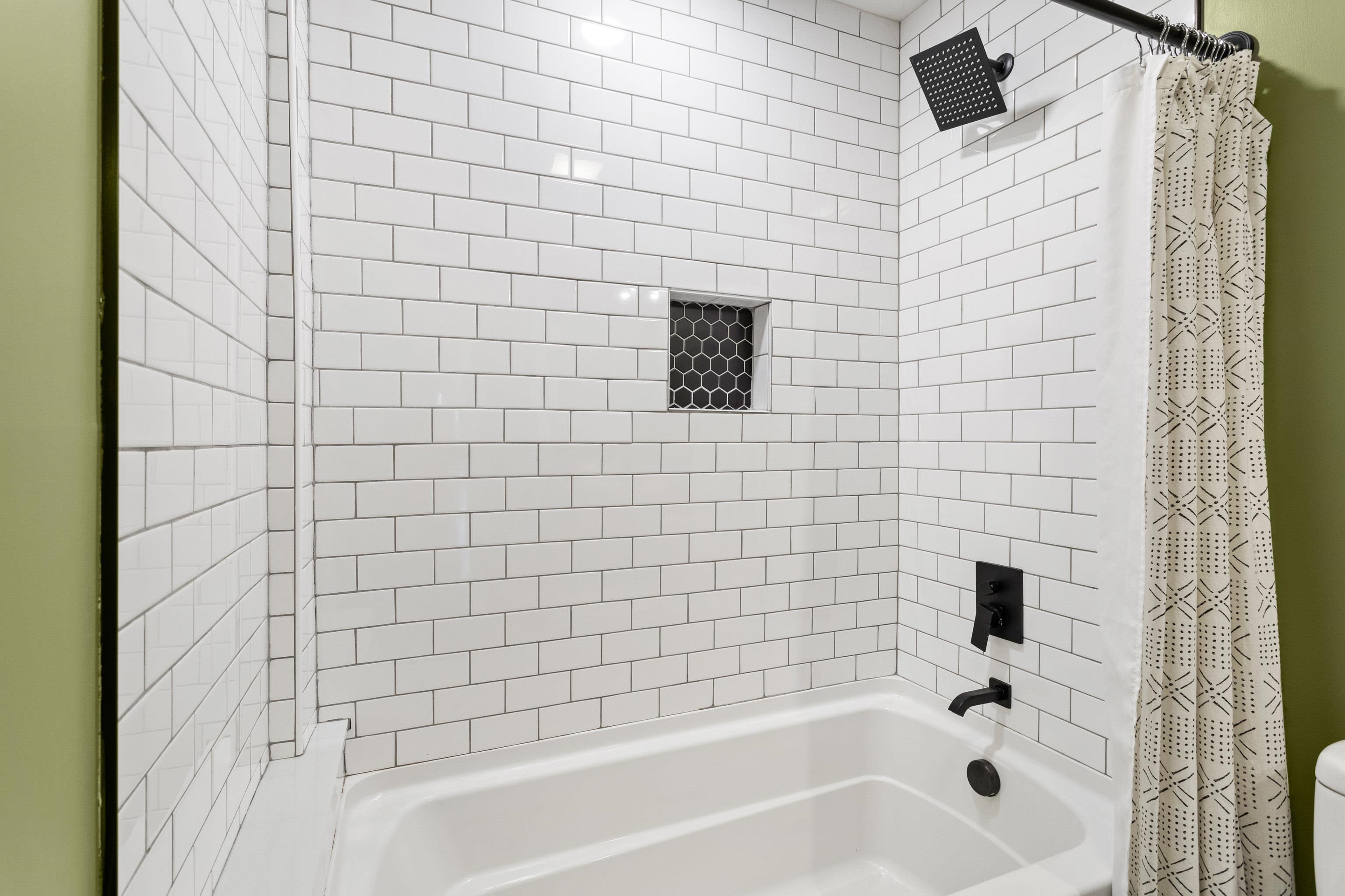 107 Ponemah Road Unit: 1A