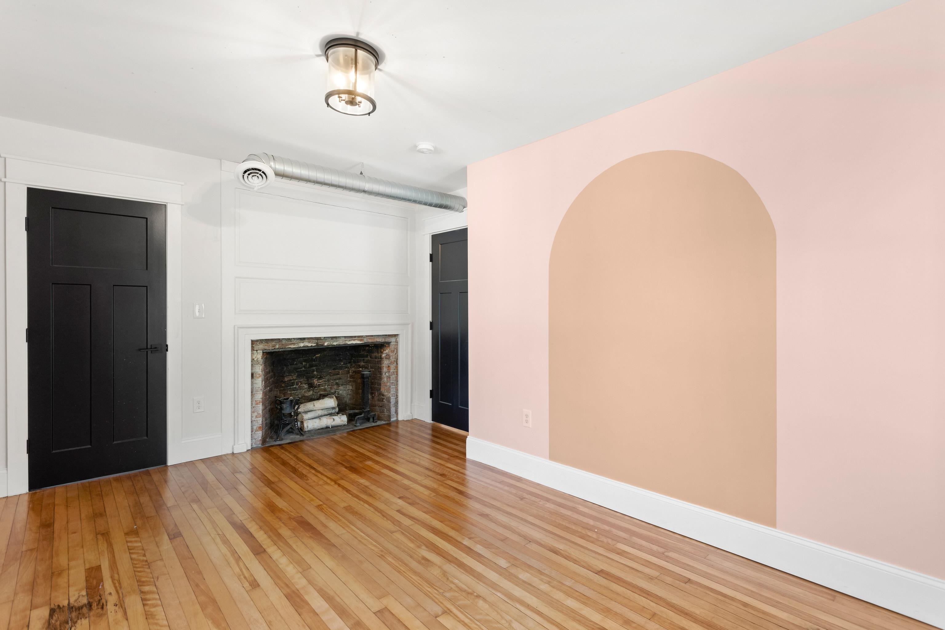 107 Ponemah Road Unit: 1A