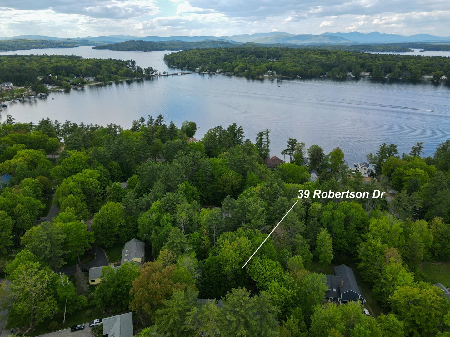 39 Robertson Drive